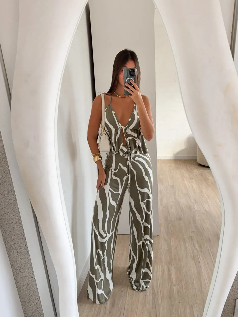 Cropped Coralie