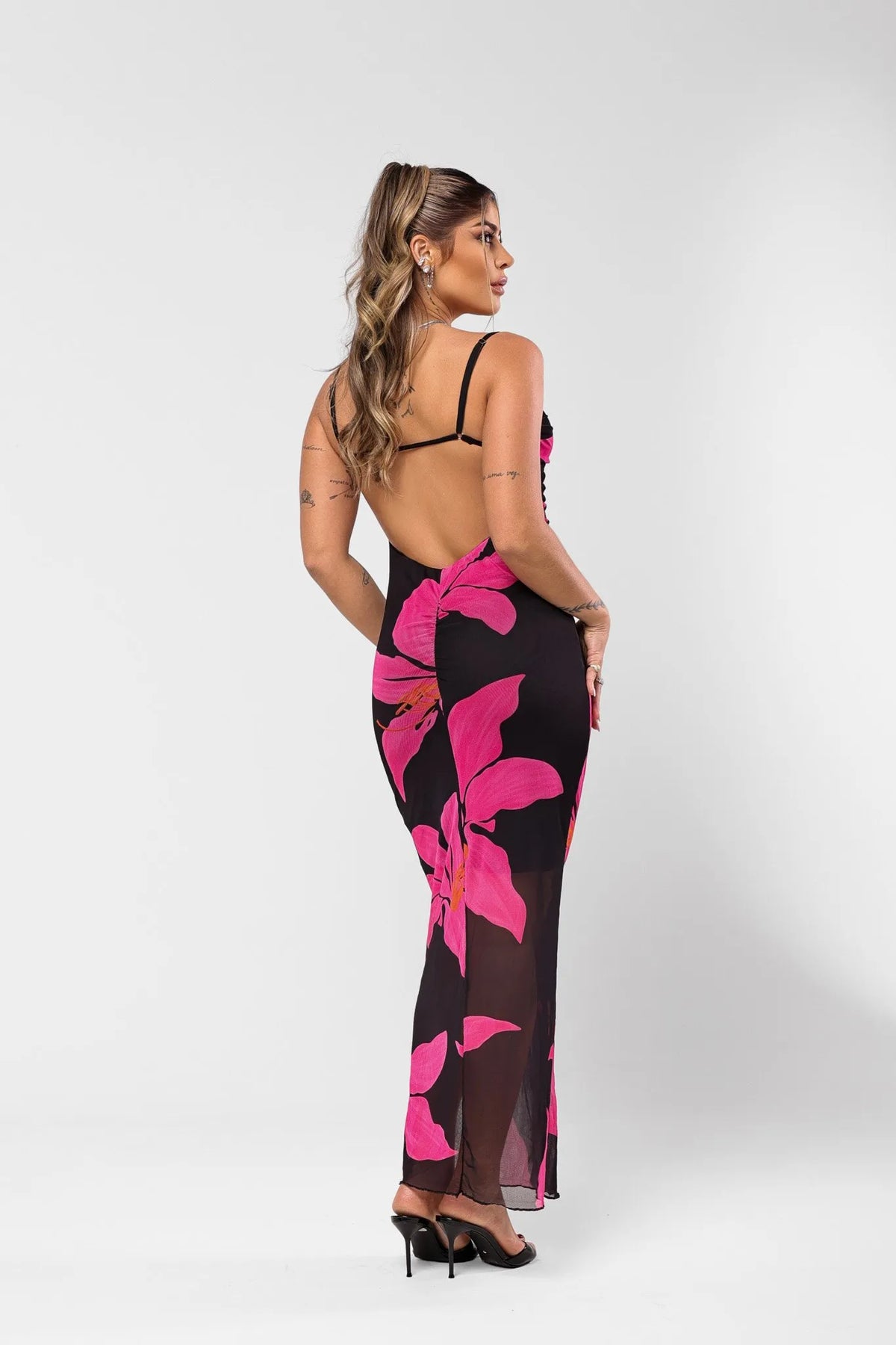 Vestido Zuri Tule Preto Pink