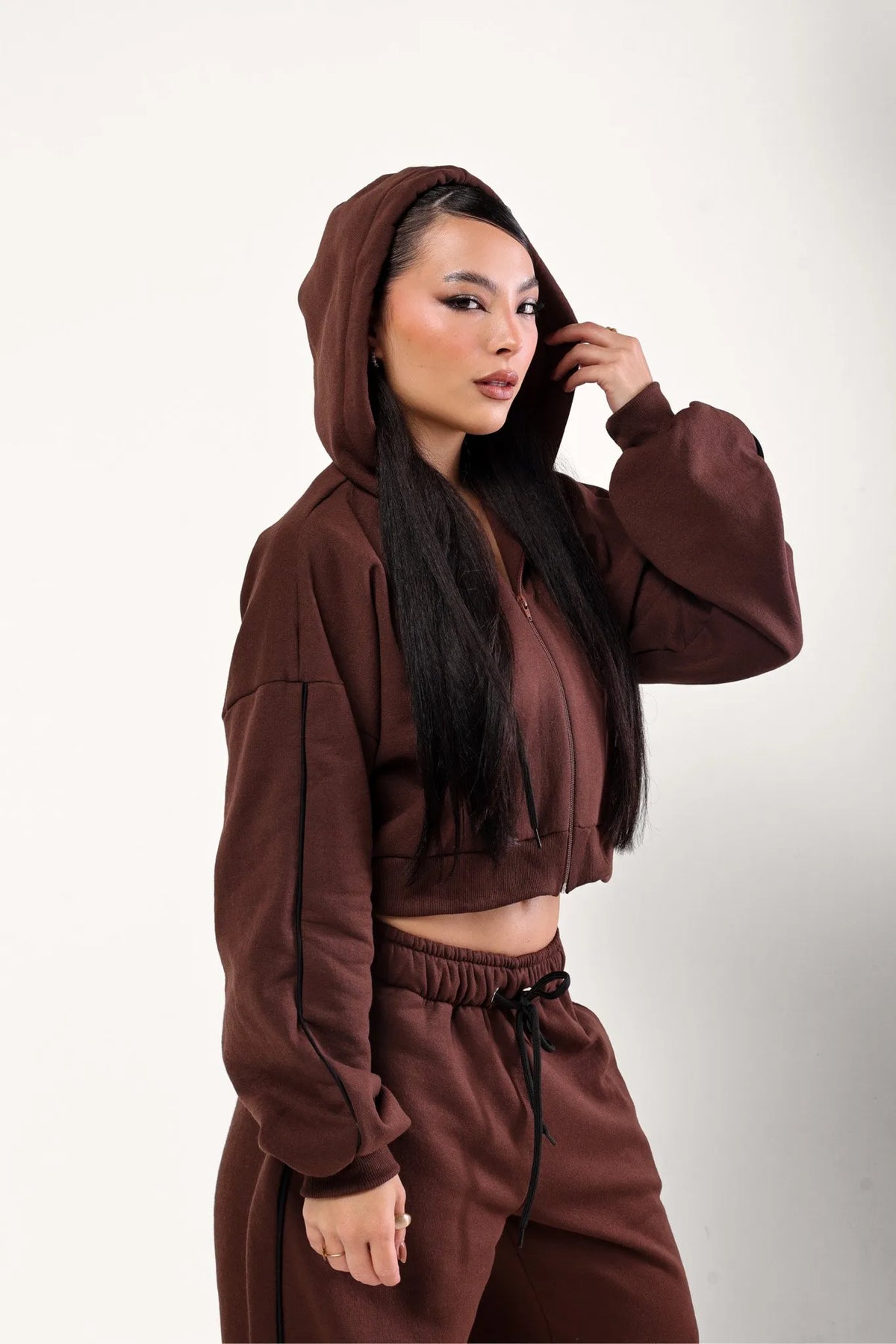 Blusa Megan Com Capuz Marrom Escuro